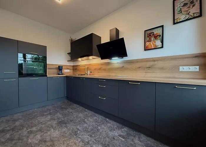 公寓 Haus Panoramablick - 2 *